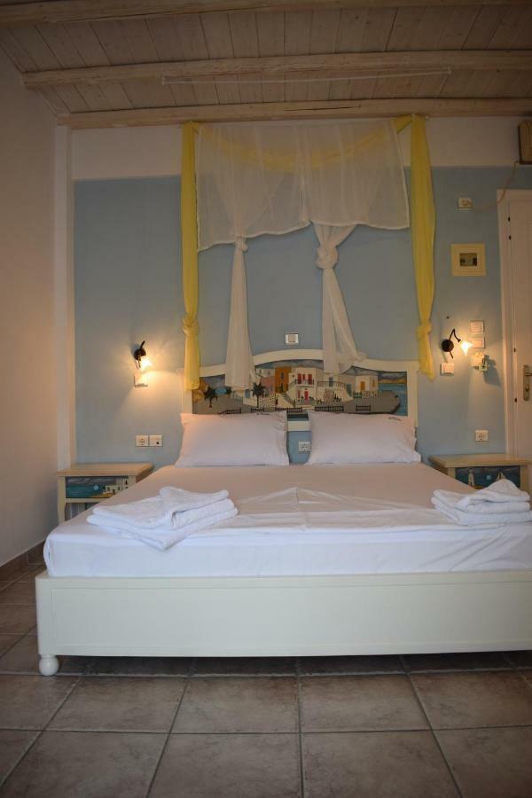 Studios Niovi Serifos Livadi  ภายนอก รูปภาพ